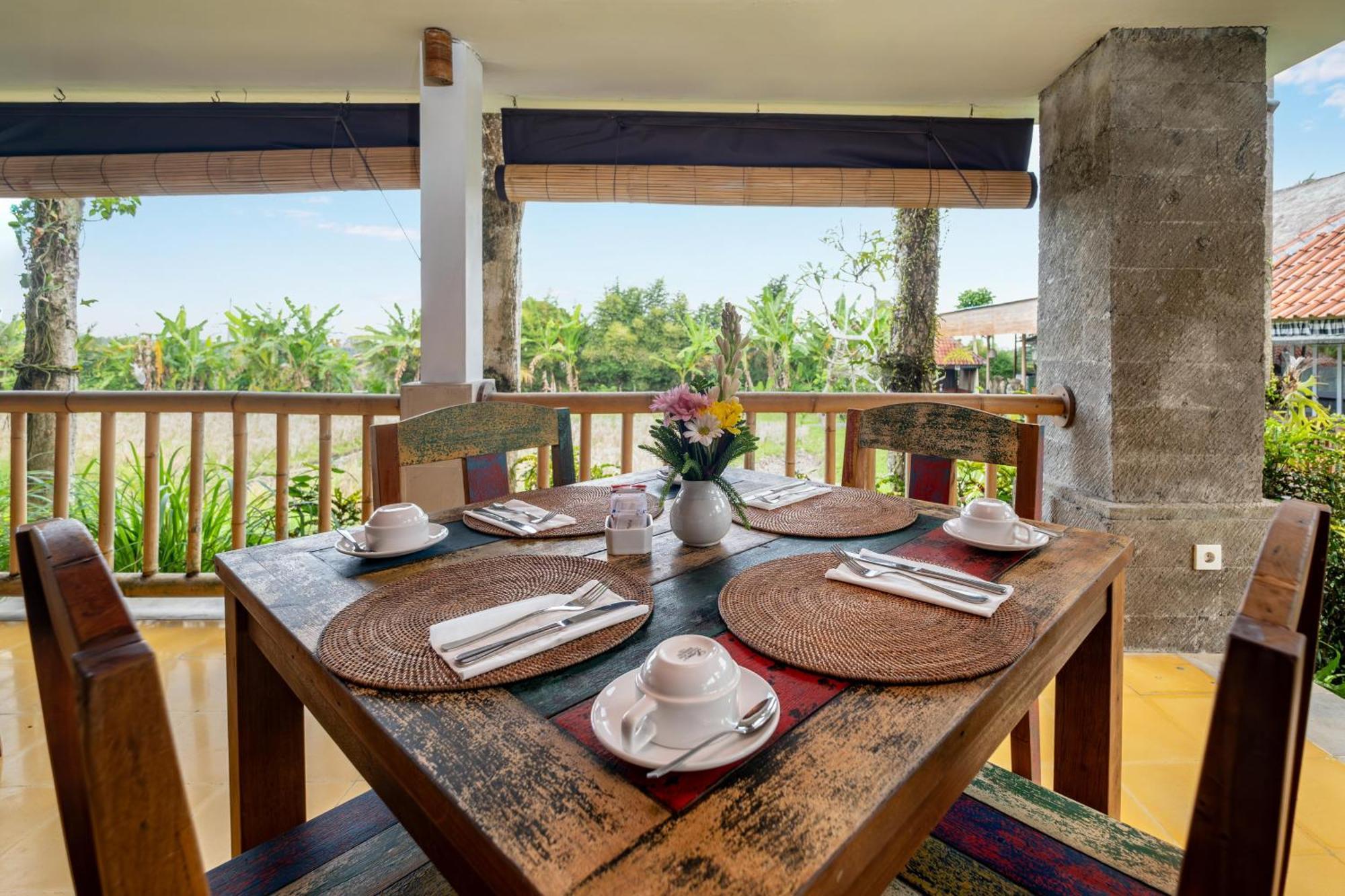 Alam Puisi Villa Ubud Exteriör bild