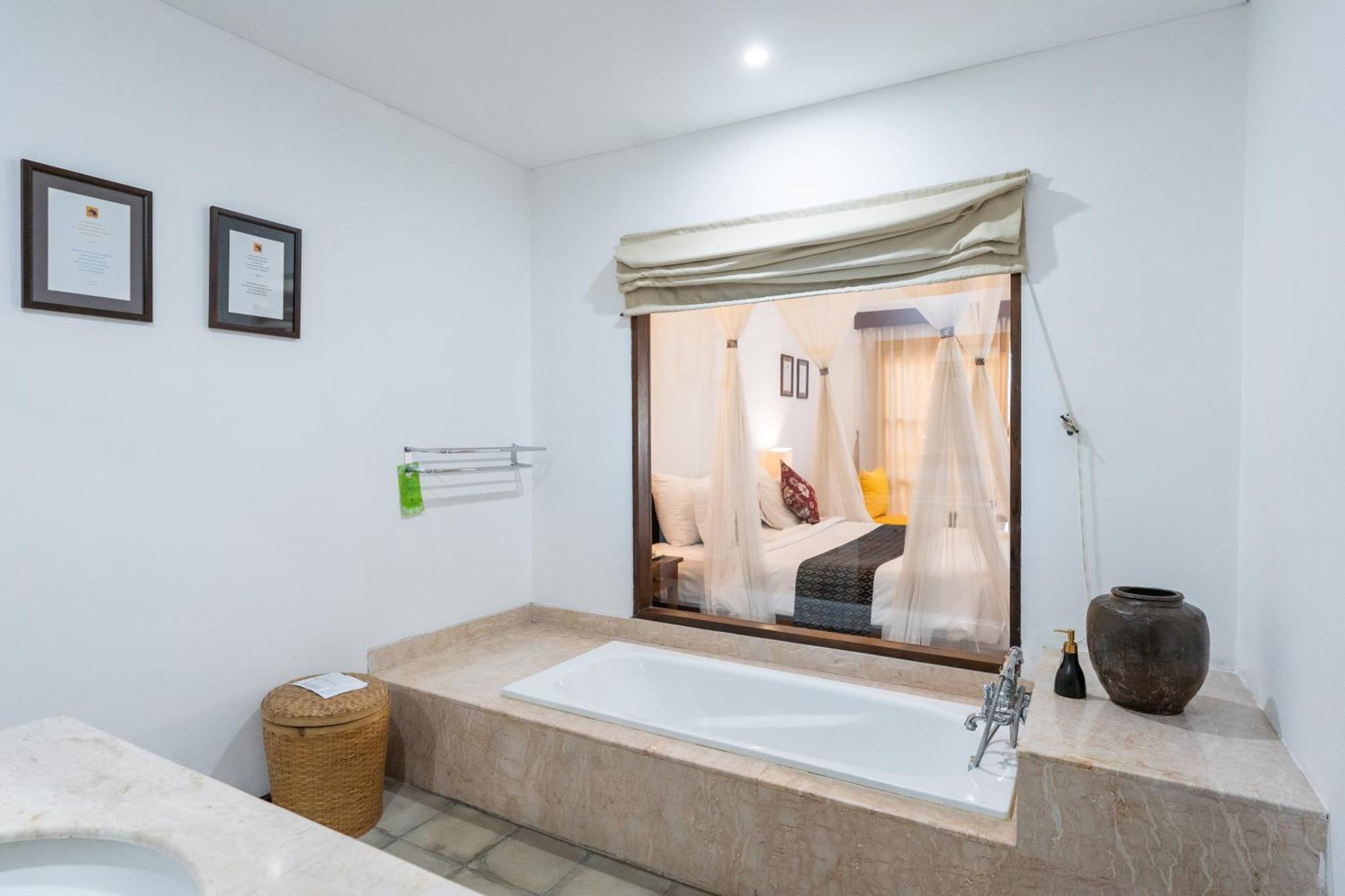 Alam Puisi Villa Ubud Exteriör bild